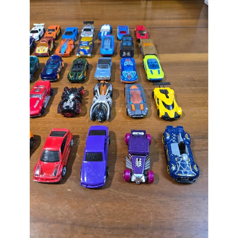 50 Piece Diecast Toy Car Lot Hot Wheels Matchbox Racing Fantasy Mixed Collection